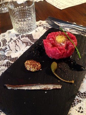 Ugo Bar